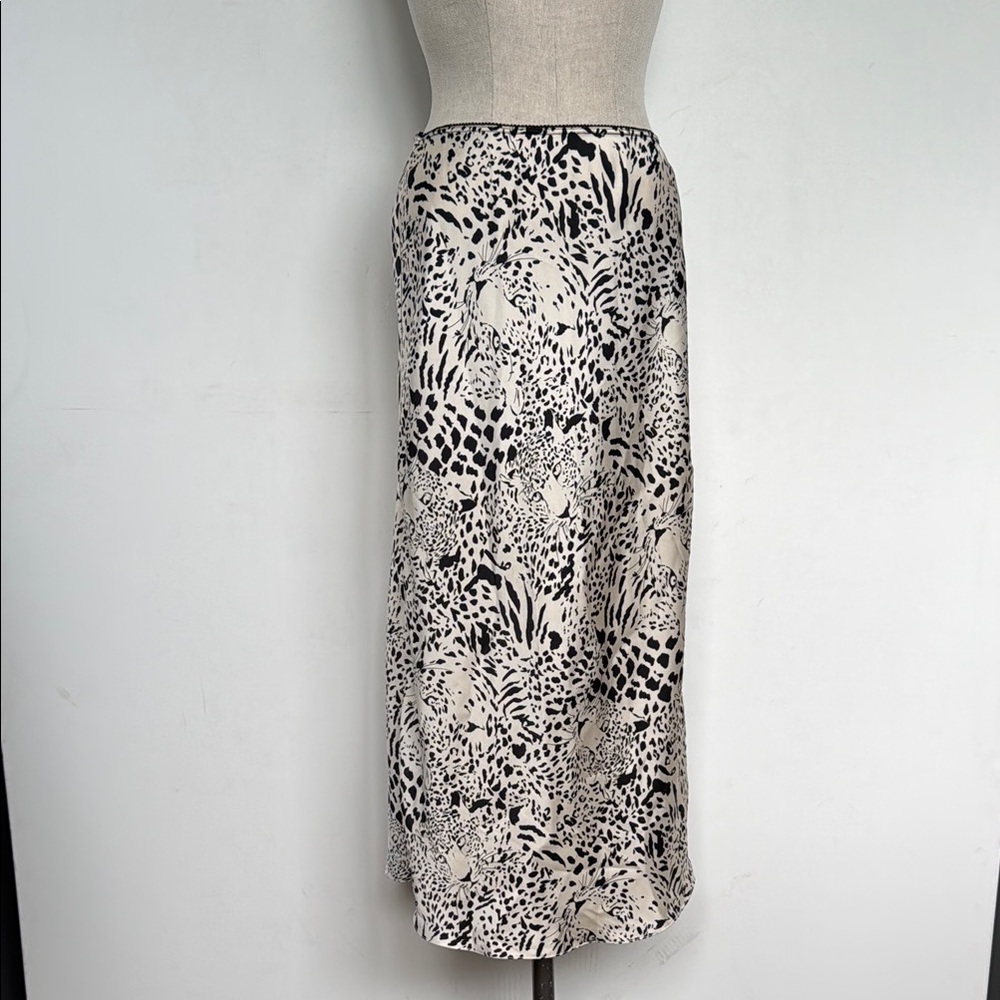 Elegant Black and White Animal Print Skirt